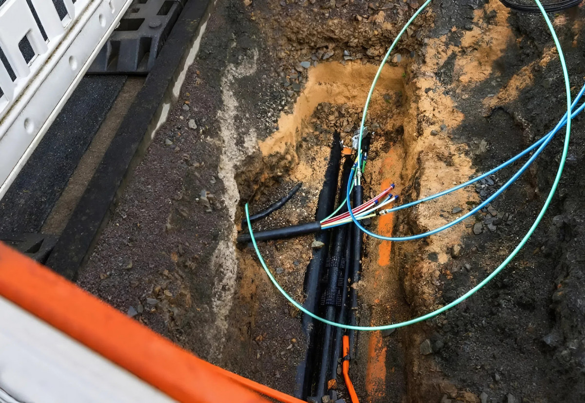 prokladka-telefonnyh-kabelej